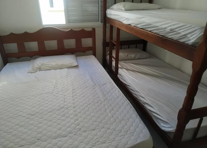 Apartamento em Condomínio Ubatuba