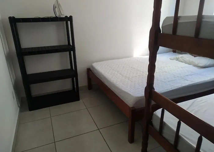 Apartamento em Condomínio Ubatuba